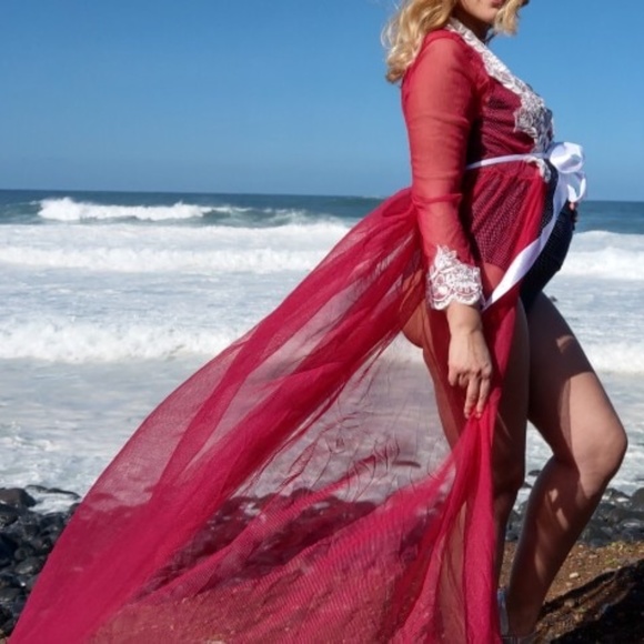 Red Maternity Photoshoot Lace on Mesh Gown Robe - Picture 3 of 10